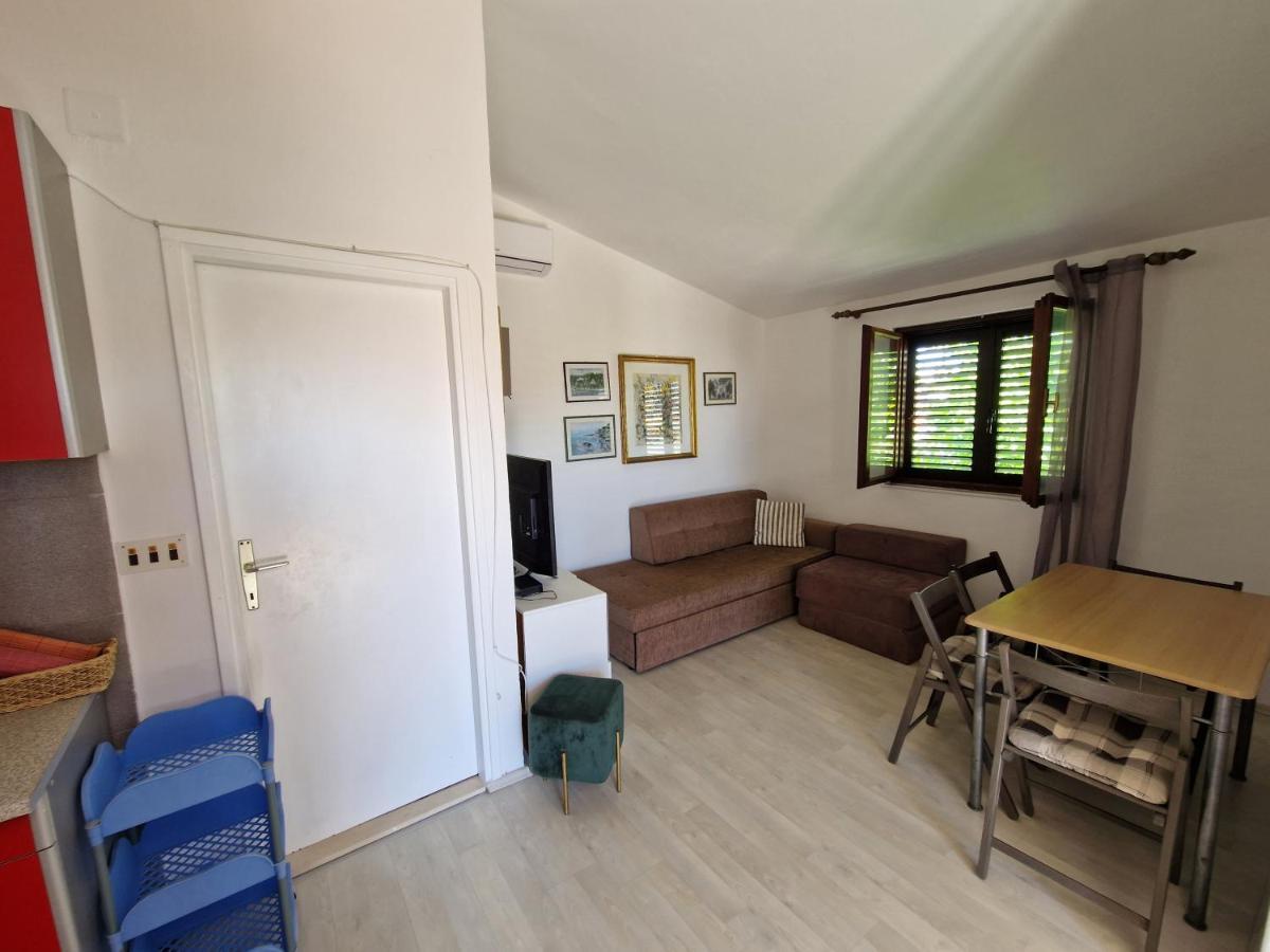 Apartments Dara Rogoznica  Eksteriør billede